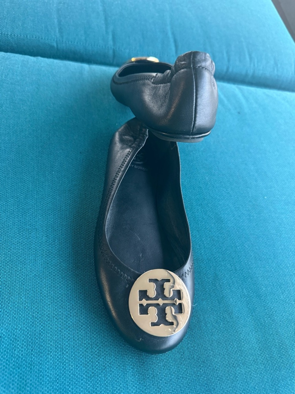 Tory Burch Black Leather Ballet Flats with Gold Logo Emblem - Picture 2 of 9